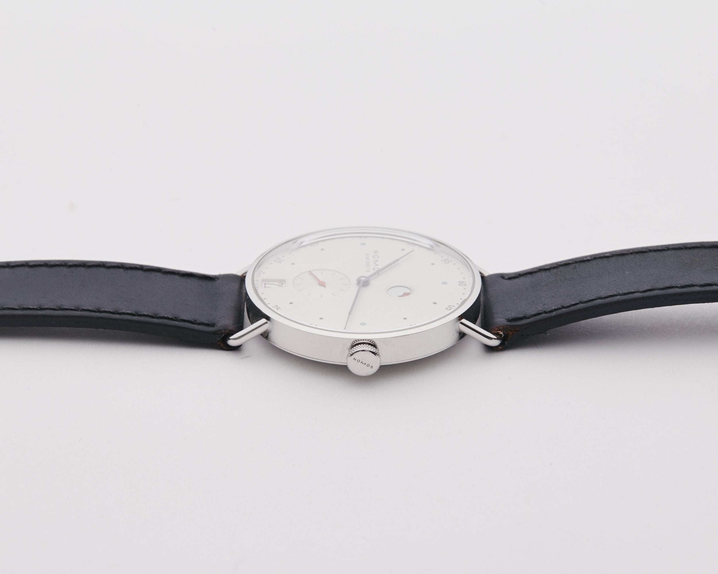 Nomos Metro Gangreserve 4712 (Full Set)